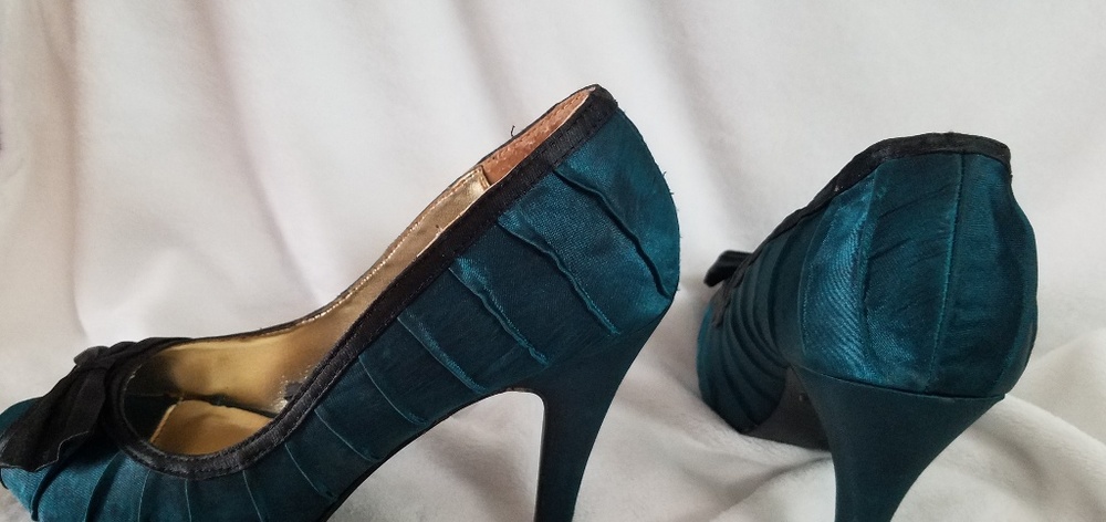 Forever21 Turquoise Heels